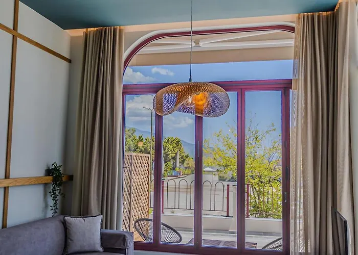 Sunny Nest With A Sea View By Salt