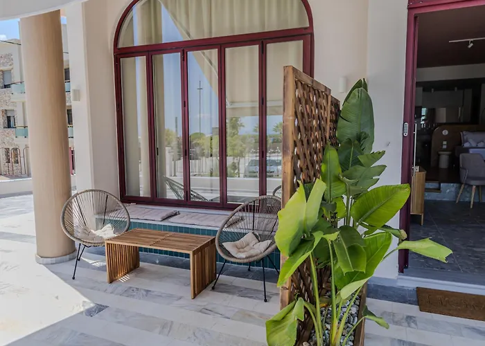 Sunny Nest With A Sea View By Salt Case de vacanță